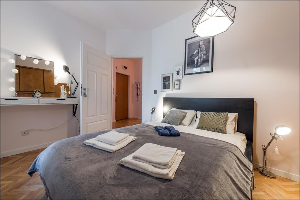 Apartament Poznanska P&o *